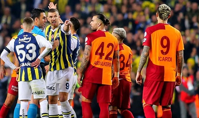Galatasaray-Fenerbahçe derbisinin saati belli oldu