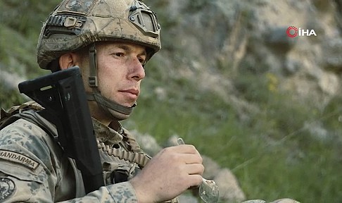 Jandarma’dan duygulandıran ’Anneler Günü’ klibi