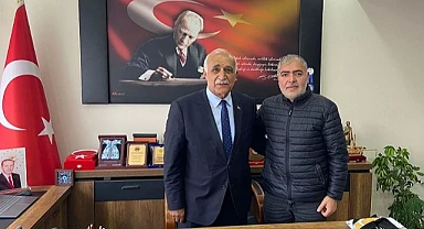 Karakaya’dan, Çıldır Belediye başkanı Azizoğlu’na hayırlı olsun ziyareti