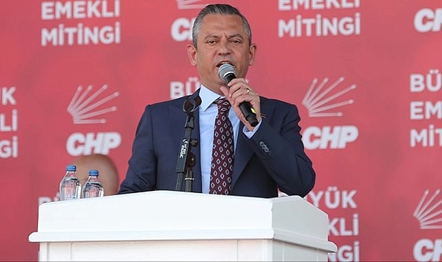 Özgür Özel'den mitingde ilk seçim vaadi: Emekli maaşı asgari ücretin 1.5 katı olacak