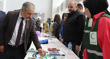 Yeşilay Ardahan Üniversitesi'nde stant açtı