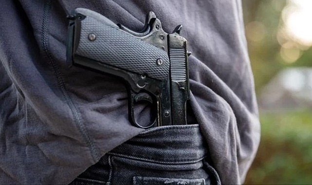 AK Partili Emin Akbaşoğlu duyurdu! Ruhsatsız silahlarla ilgili düzenleme geliyor