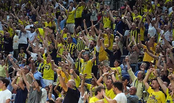 Anadolu Efes'i 3-1 yenen Fenerbahçe Beko, Basketbol Süper Ligi şampiyonu oldu
