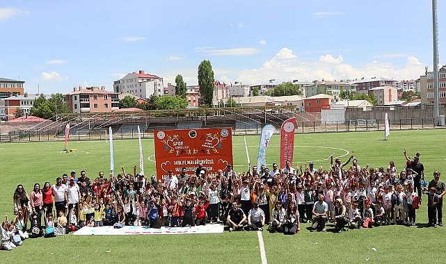 Ardahan'da çocuk oyunları şenliği düzenlendi