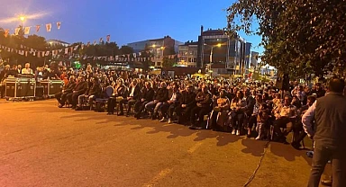Ardahan’da ilk kez açık hava tiyatro oyunu sahnelendi