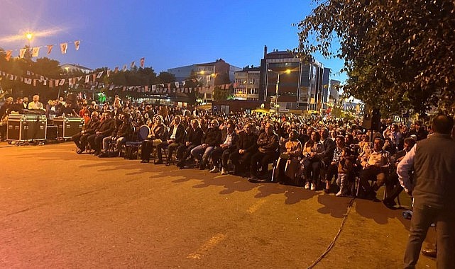 Ardahan’da ilk kez açık hava tiyatro oyunu sahnelendi