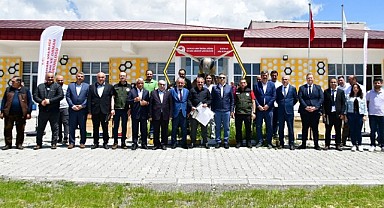 Ardahan’da üreticilere organik arı kovanı dağıtıldı