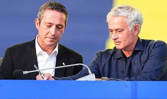 Atılan manşetler öyle böyle değil! Mourinho'nun imzası dünyayı şaşırttı