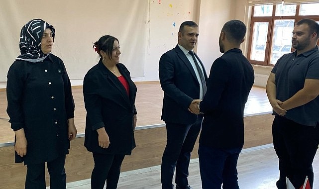 Çetinkaya, personelin bayramını kutladı