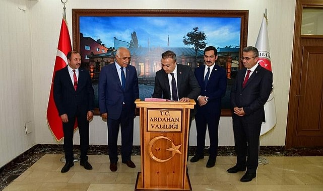 Çıldır öğretmenevi için imzalar atıldı