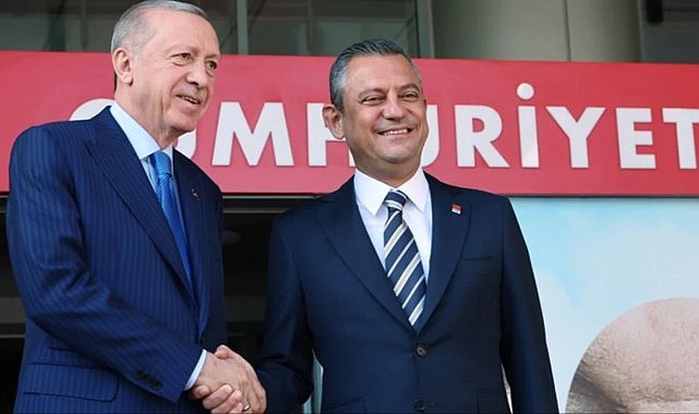 Cumhurbaşkanı Erdoğan'la ne konuştular? CHP lideri Özel'den emekli ve asgari ücretliyi umutlandıran sözler