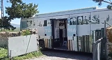 Gezici Kütüphane Köy okulunda