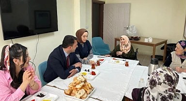 Huzurevinde Bayram sabahı