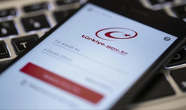 İletişim Başkanlığı'ndan "Akrabalarınızı e-Devlet üzerinden akrabalıktan çıkarabilirsiniz" iddiasına yalanlama