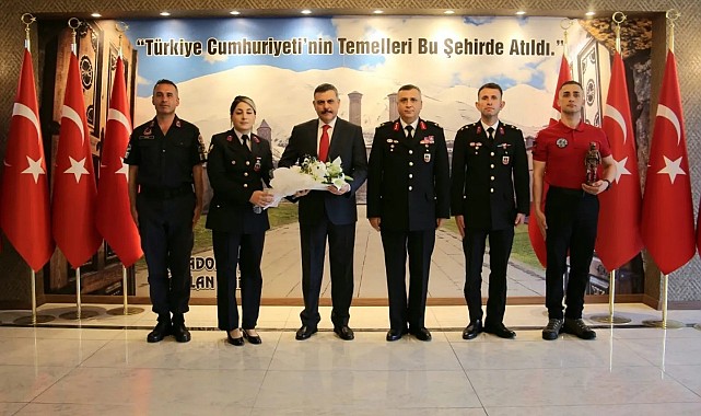 Jandarmadan kuruluş yıldönümü coşkusu