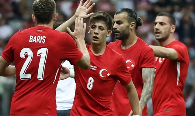 Ne diyeceği merak konusuydu! Vincenzo Montella, Arda Güler'i neden yedek bıraktığını söyledi