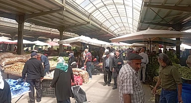 Pazarda bayram hareketliliği