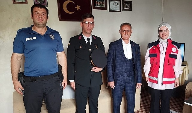 Şehit yakınları ve gazilere bayram ziyareti