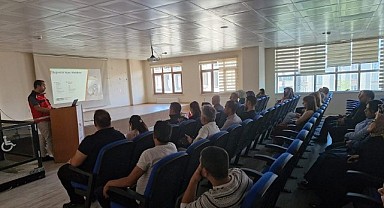 Sosyal Hizmetler, personeline madde bağımlığı ile mücadele semineri verdi