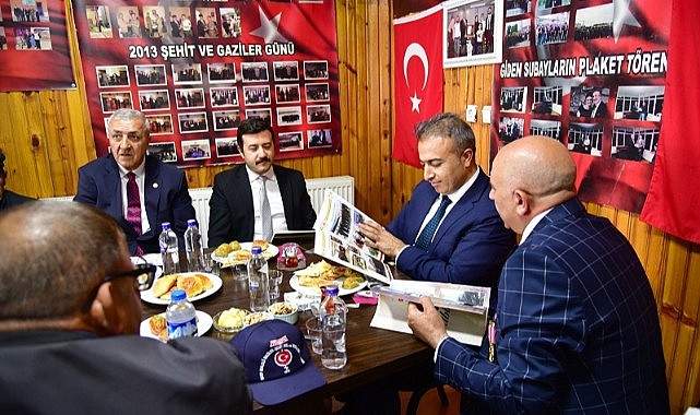 Vali Çiçek, Göle Şehit Ve Gaziler Derneğini ziyaret etti