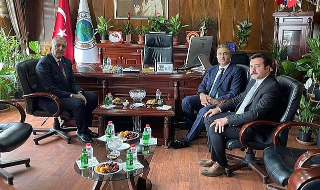 Vali Çiçek’ten, Başkan Budak'a iade-i ziyaret