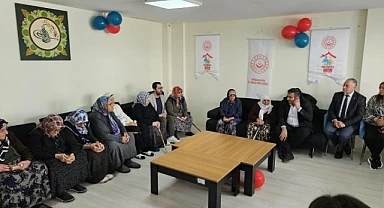 Ardahan'da 'Koruyucu Aile Günü' duygusal anlara ev sahipliği yaptı