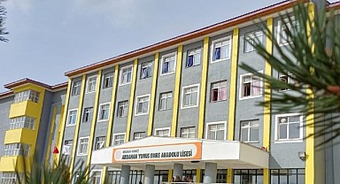 Ardahan Yunus Emre Anadolu Lisesi öğrencilerinden büyük başarı!