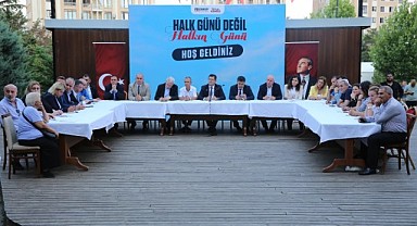 Başkan Çerkez, halk gününde vatandaşlarla bir araya geldi
