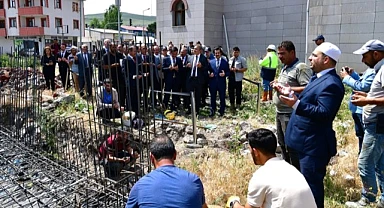 ‘Çıldır öğretmen evi ve akşam sanat okulu’nun temeli dualarla atıldı