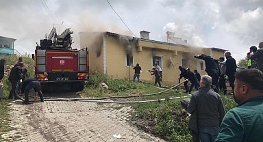 Damal'da tek katlı evde yangın çıktı