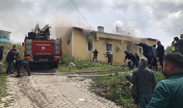 Damal'da tek katlı evde yangın çıktı