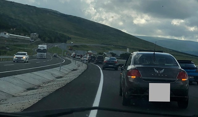 Düğün konvoyları kazaya davetiye çıkarıyor