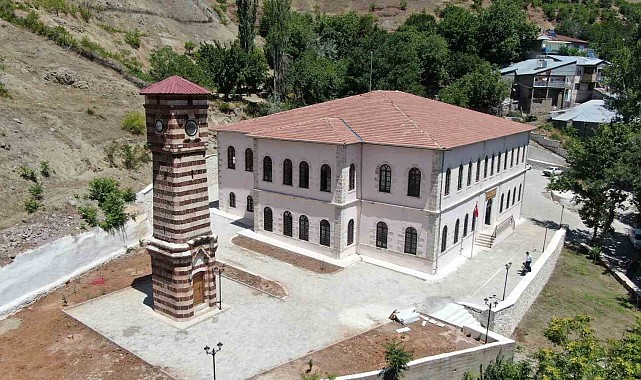 Elazığ'ın en büyük tarihi konağı, ilçeye hizmet veriyor
