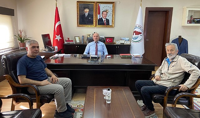 Emin, “Tüm köy yollarında yama çalışmalarımız devam ediyor”
