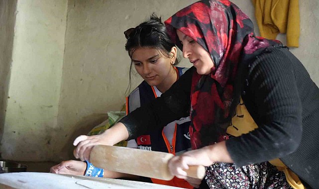 Erzincan'da tandır ekmeği geleneği sürdürülüyor