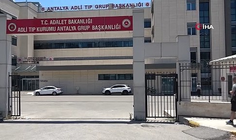 Gazeteci İsmail Küçükkaya’nın annesi tatil için geldiği Antalya’da hayatını kaybetti
