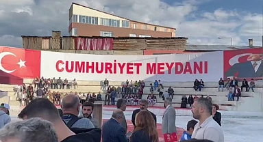 Göle cumhuriyet meydanı açıldı