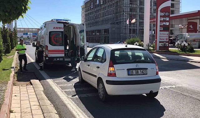 Otomobilin çarptığı yaya yaralandı