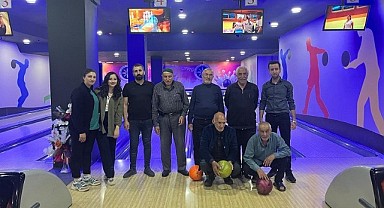 Sosyal Hizmetler etkinlik diye yaşlılara bowling oynattı