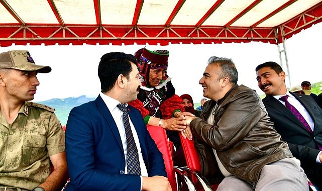 Vali Çiçek, “Atamızı andığımız bu festival bizim için çok kıymetlidir”