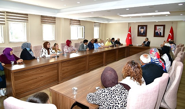 Vali Çiçek, dernek misafirleriyle bölgesel konuları değerlendirdi