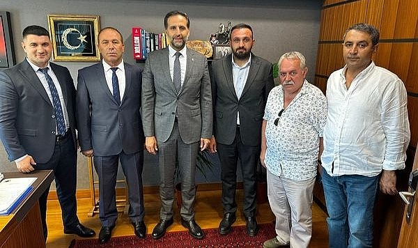 Vekil İncesu, misafirlerini Meclis'te ağırladı