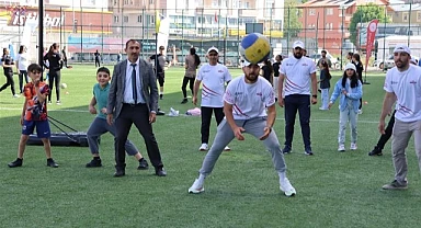 Yaz spor okulları çocukların tatiline renk kattı