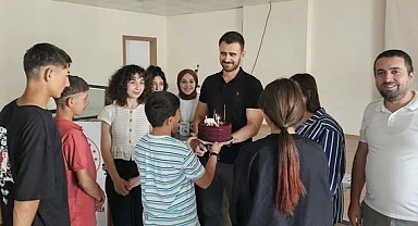 Aile ve Sosyal Hizmetler İl Müdürlüğü'nde özel doğum günü kutlaması