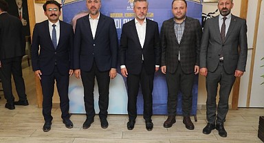 AK Parti Erzurum il başkanlığında istişare toplantısı