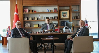 AK Partili Belediye başkanları CHP’li Vekil İncesu’yu Ankara’da ziyaret etti