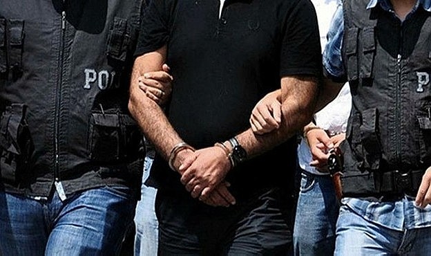 Ardahan'da 15 yıl kesinleşmiş hapis cezası olan firari İstanbul'da yakalandı