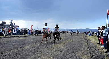 Ardahan'da ataların mirası "Rahvan At Yarışları" heyecanı başlıyor!