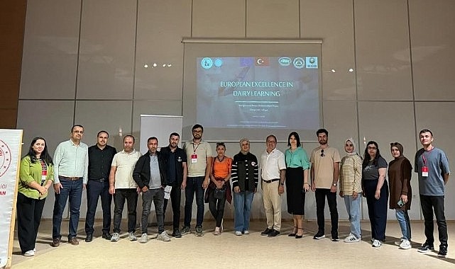 Ardahan'da "Süt Sektörü Ar-Ge Eğitimi" toplantısı gerçekleşti