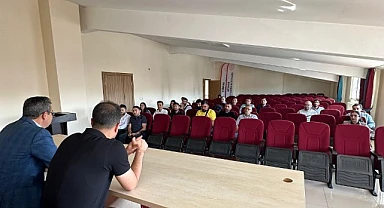 Ardahan’da “Türkiye Yüzyılı Maarif Modeli” eğitici eğitimi toplantısı yapıldı